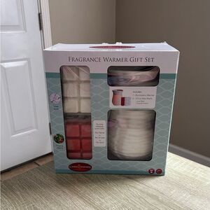 NEW … CANDLE WARMERS “Fragrance Warmer” Gift Set